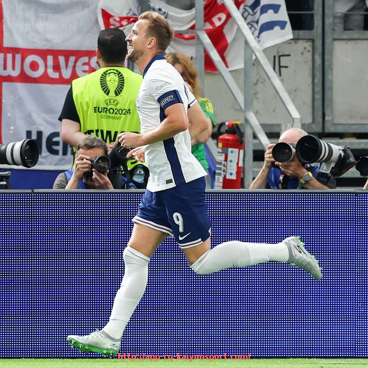 开云体育官网app下载-世俱杯比赛现场观众行为管理制度及处罚标准